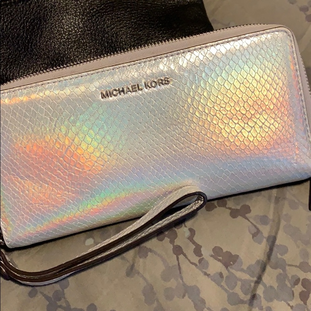 Large Michael Kors Wallet
